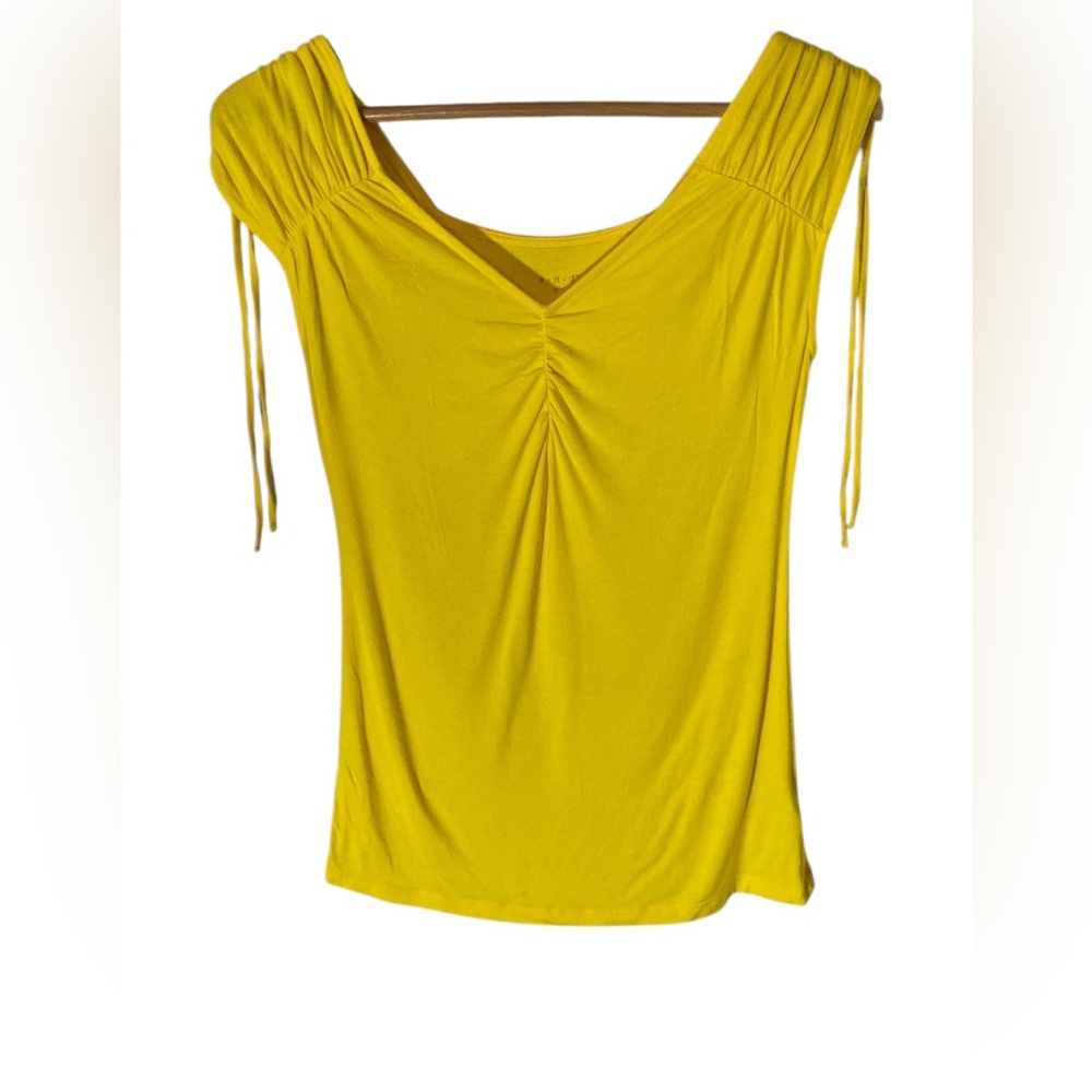 CC2- Women’s Medium A new day yellow Ruched Women's Top